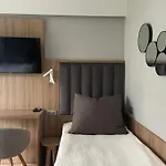 Premium Tolkiena House Mokotow 2- Bedrooms & Living Room, Terrace With Garden, Free Underground Parking & Free High-speed Wi-fi *