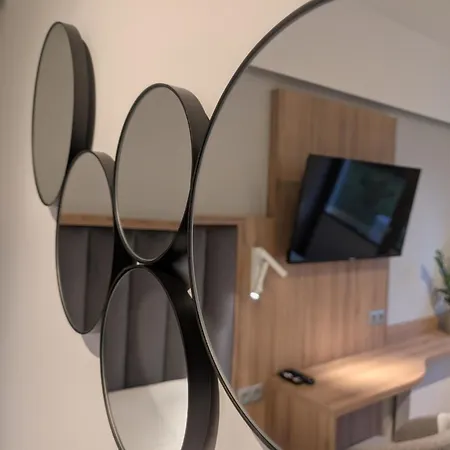 Premium Tolkiena House Mokotow 2- Bedrooms & Living Room, Terrace With Garden, Free Underground Parking & Free High-speed Wi-fi アパート *