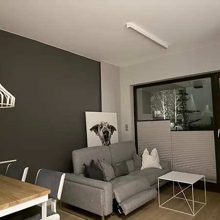 شقة Premium Tolkiena House Mokotow 2- Bedrooms & Living Room, Terrace With Garden, Free Underground Parking & Free High-speed Wi-fi *