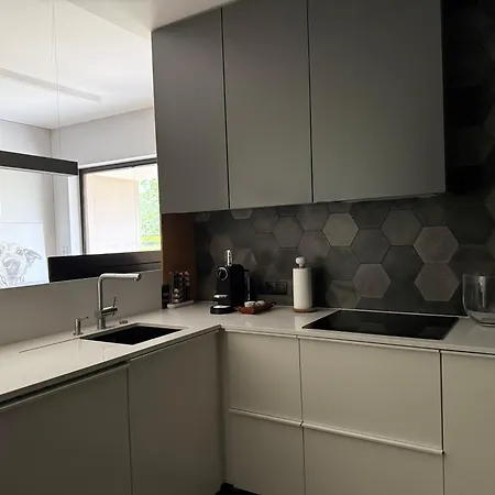 Apartamento Premium Tolkiena House Mokotów 2- Bedrooms&living Room, Terrace With Garden, Free Underground Parking&free High-speed Wi-fi *
