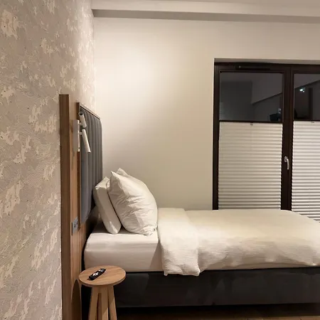 Apartamento Premium Tolkiena House Mokotów 2- Bedrooms&living Room, Terrace With Garden, Free Underground Parking&free High-speed Wi-fi *