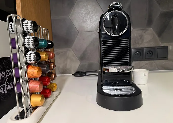 Premium Tolkiena House Mokotow 2- Bedrooms & Living Room, Terrace With Garden, Free Underground Parking & Free High-speed Wi-fi Warsaw