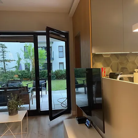 公寓 Premium Tolkiena House Mokotow 2- Bedrooms & Living Room, Terrace With Garden, Free Underground Parking & Free High-speed Wi-fi *